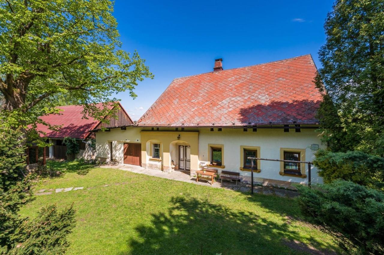 Chalupa V Kopci Vysoka Srbska Buitenkant foto