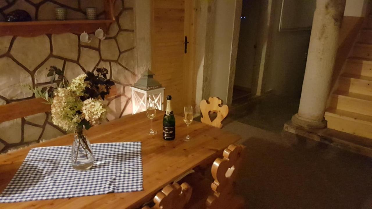 Chalupa V Kopci Vysoka Srbska Buitenkant foto