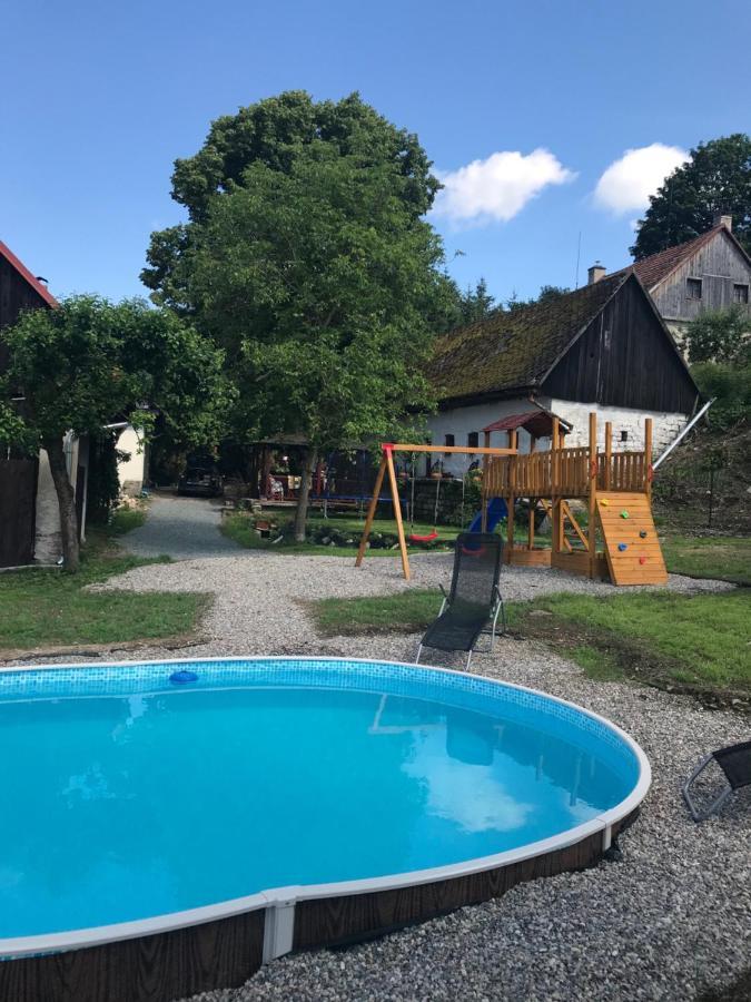 Chalupa V Kopci Vysoka Srbska Buitenkant foto